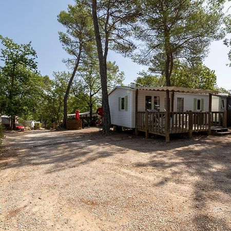 מלון פייאנס Camping Lou Cantaire מראה חיצוני תמונה