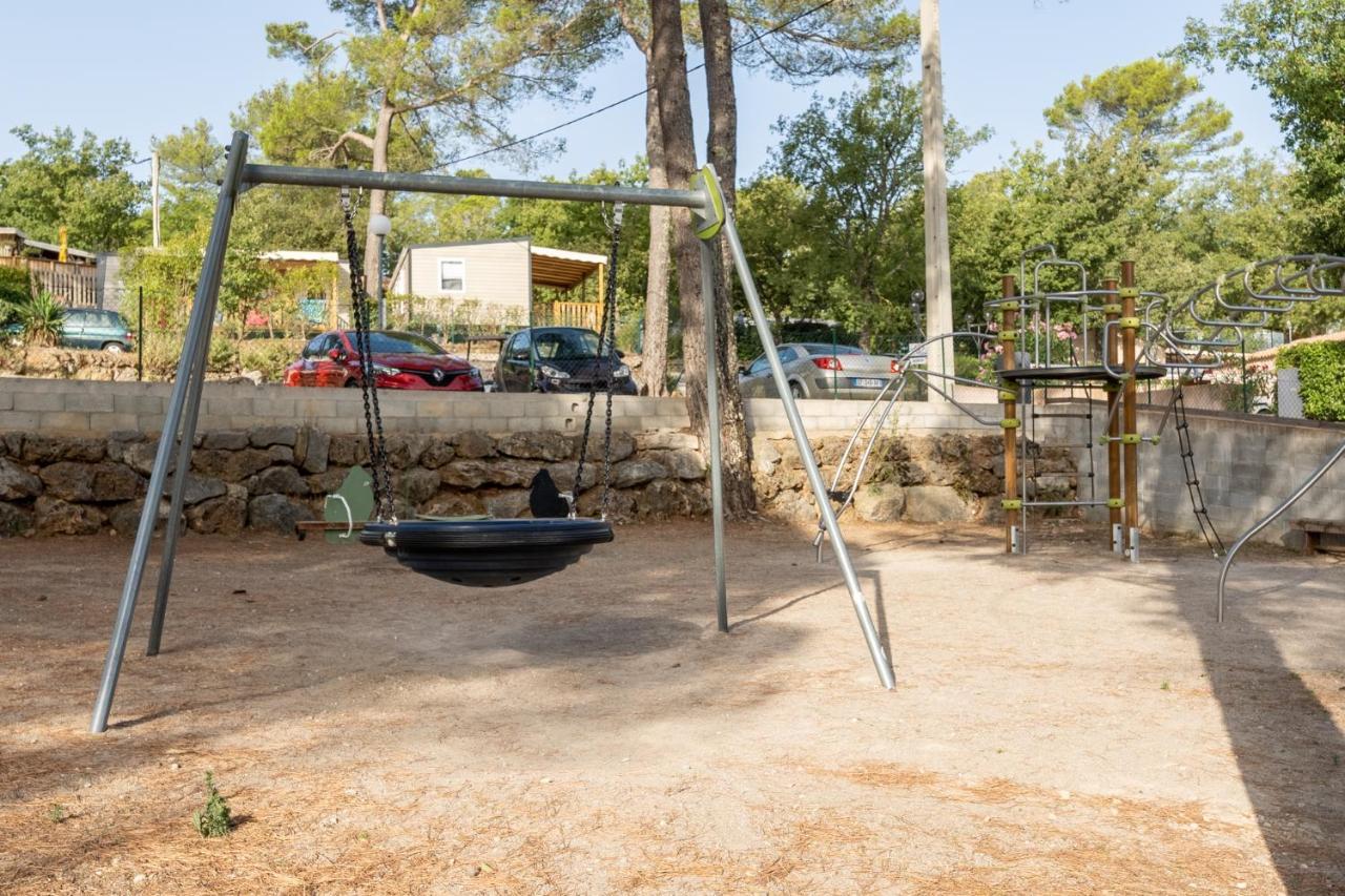 מלון פייאנס Camping Lou Cantaire מראה חיצוני תמונה