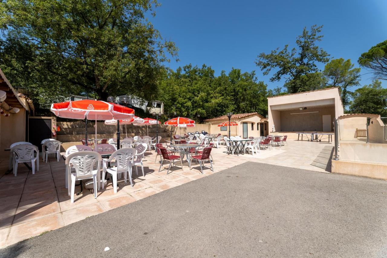 מלון פייאנס Camping Lou Cantaire מראה חיצוני תמונה