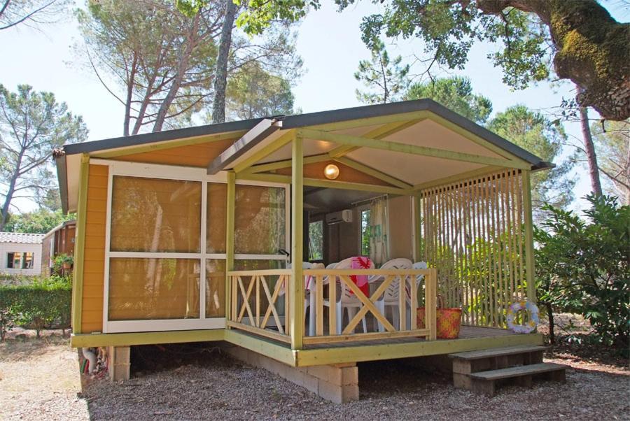 מלון פייאנס Camping Lou Cantaire מראה חיצוני תמונה
