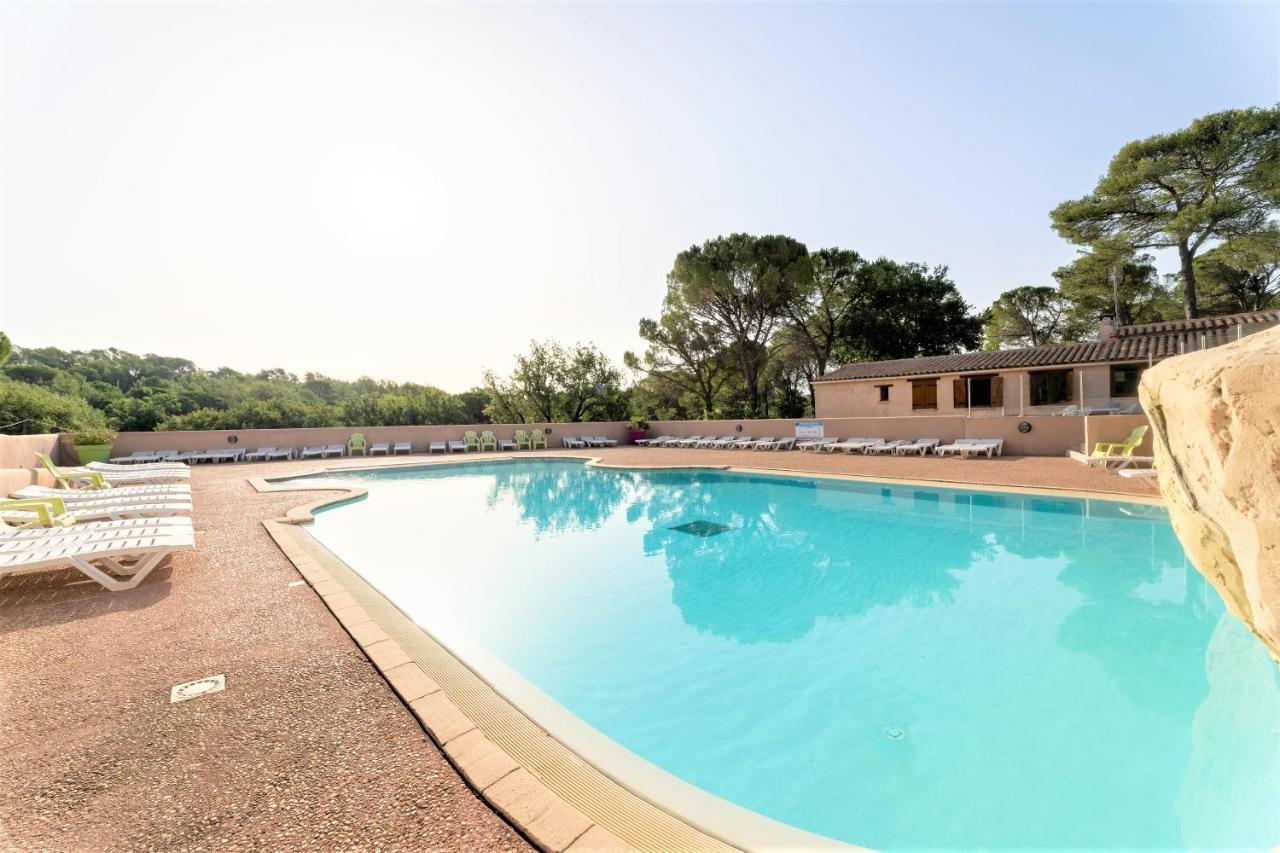 מלון פייאנס Camping Lou Cantaire מראה חיצוני תמונה