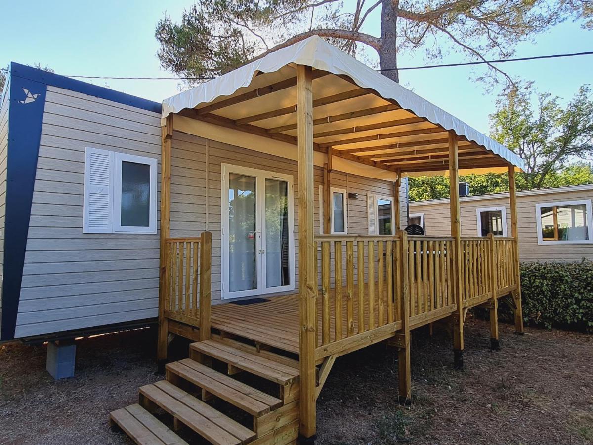 מלון פייאנס Camping Lou Cantaire מראה חיצוני תמונה