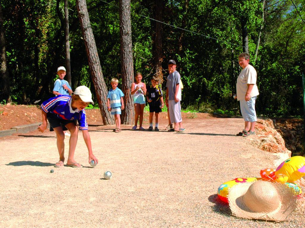 מלון פייאנס Camping Lou Cantaire מראה חיצוני תמונה